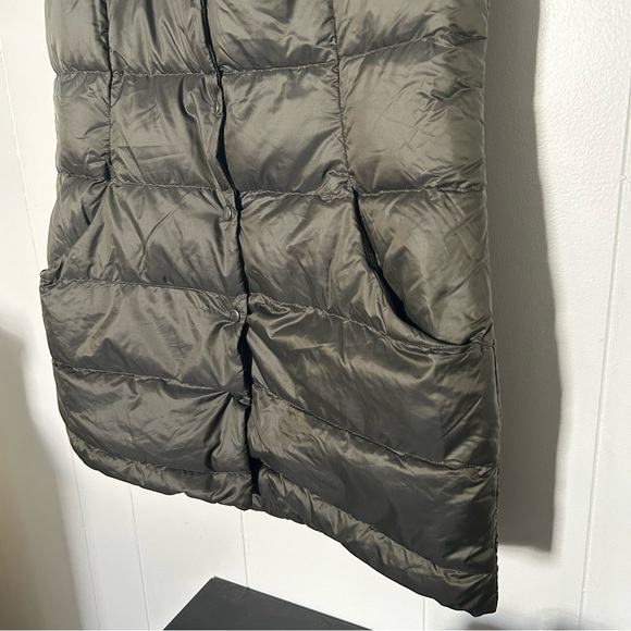 Lululemon down long button up vest - size 8 - Picture 3 of 7